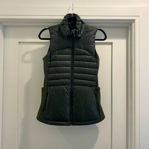 Lululemon - Down For A Run II Vest - Dark Olive